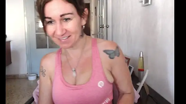 TamaraSweetxo online show from 05/20/26, 03:40