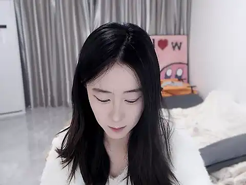 LOLO-yaya online show from 12/15/24, 07:02