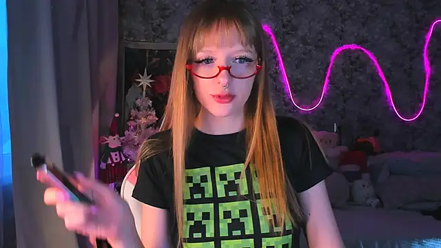 Snapshot of Inma_Lewdness chatting on 12/15/24, 11:34 Inma Lewdness online show from 12/15/24, 11:34