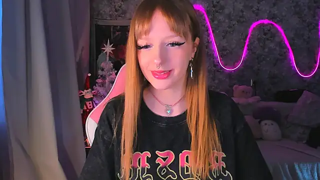 Snapshot of Inma_Lewdness chatting on 12/21/24, 12:06 Inma Lewdness online show from 12/21/24, 12:06