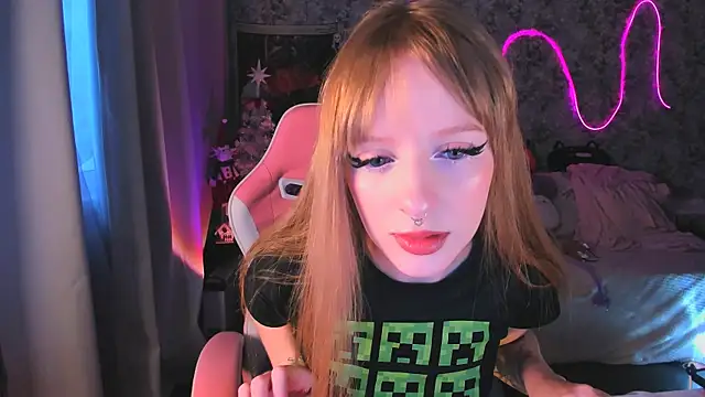 Snapshot of Inma_Lewdness chatting on 01/19/25, 11:56 Inma Lewdness online show from 01/19/25, 11:56