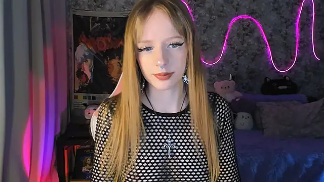 Snapshot of Inma_Lewdness chatting on 02/27/25, 11:31 Inma Lewdness online show from 02/27/25, 11:31