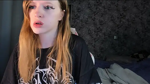 Snapshot of Inma_Lewdness chatting on 10/11/25, 08:13 Inma Lewdness online show from 10/11/25, 08:13