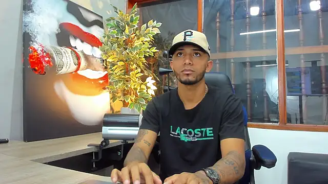 Snapshot of Robin_Rief chatting on 01/27/25, 03:58 Robin Rief online show from 01/27/25, 03:58