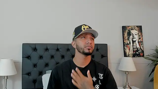 Snapshot of Robin_Rief chatting on 09/29/25, 03:22 Robin Rief online show from 09/29/25, 03:22