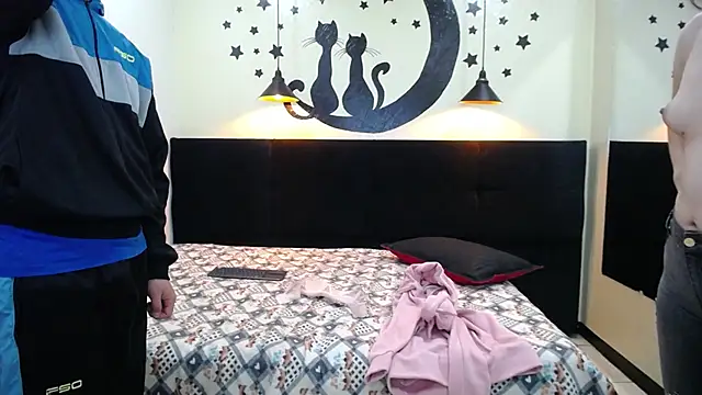 Snapshot of JeremmyAndStacy chatting on 02/18/25, 01:00 JeremmyAndStacy online show from 02/18/25, 01:00