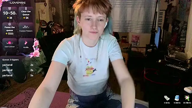  hellostormy  online show from 02/10/25, 08:42