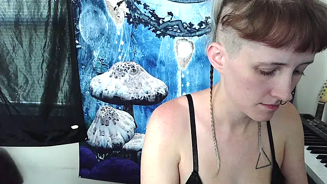  hellostormy  online show from 10/14/25, 04:19