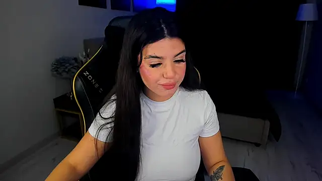 AlluringAriel online show from 11/24/25, 07:35