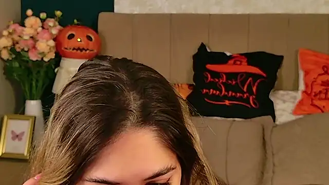 Teresa Stane online show from 10/29/25, 05:20