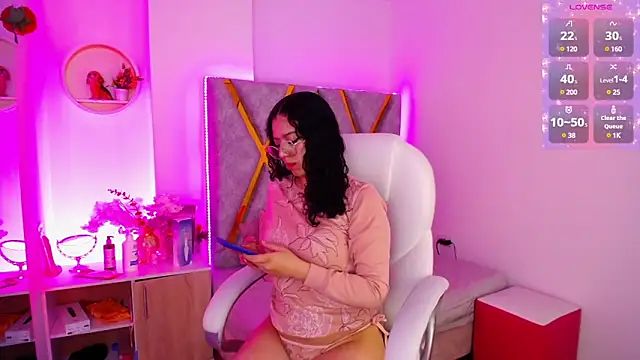 Aurora Brownn online show from 01/28/25, 04:18