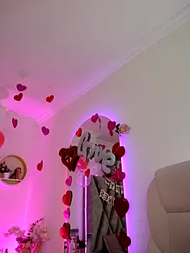 Aurora Brownn online show from 02/14/25, 10:28