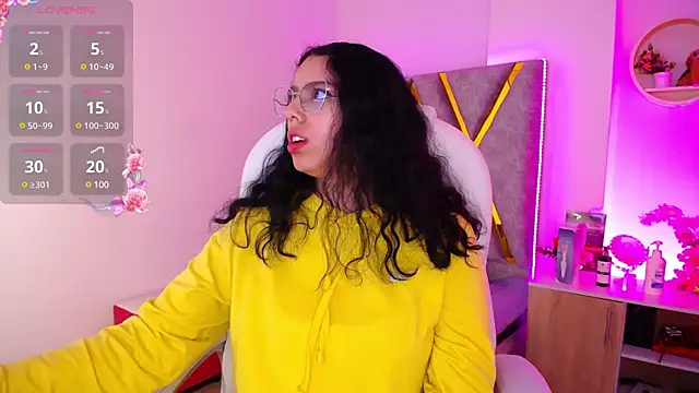 Aurora Brownn online show from 03/01/25, 08:13