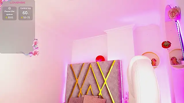 Aurora Brownn online show from 03/11/25, 04:10