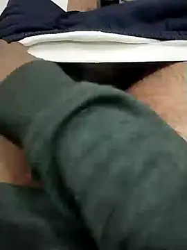 Snapshot of KUKU69XX chatting on 01/20/25, 05:16 KUKU69XX online show from 01/20/25, 05:16