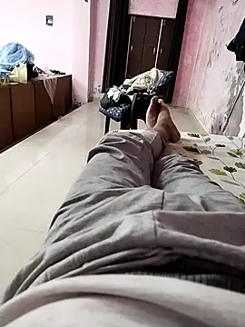 Snapshot of KUKU69XX chatting on 03/03/25, 05:39 KUKU69XX online show from 03/03/25, 05:39