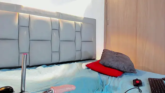 JEFFREY COTTOM online show from 02/06/25, 08:56