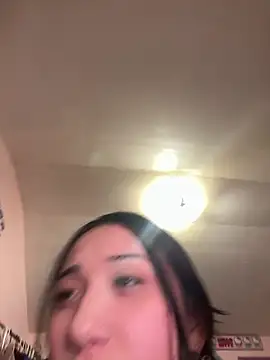 Snapshot of tokyobaby chatting on 01/01/25, 08:35 tokyobaby online show from 01/01/25, 08:35