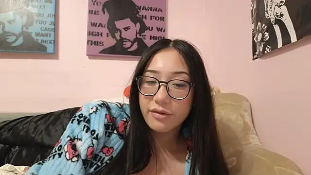 Snapshot of tokyobaby chatting on 01/13/25, 04:39 tokyobaby online show from 01/13/25, 04:39