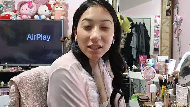 Snapshot of tokyobaby chatting on 11/09/25, 02:32 tokyobaby online show from 11/09/25, 02:32