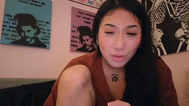 Snapshot of tokyobaby chatting on 11/23/25, 06:35 tokyobaby online show from 11/23/25, 06:35