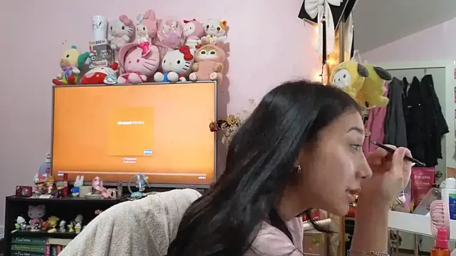 Snapshot of tokyobaby chatting on 11/30/25, 02:59 tokyobaby online show from 11/30/25, 02:59