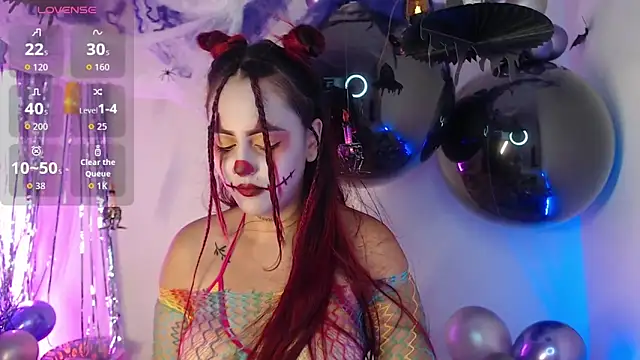 Snapshot of LatinasGoddesses_ chatting on 10/13/25, 03:17 LatinasGoddesses online show from 10/13/25, 03:17