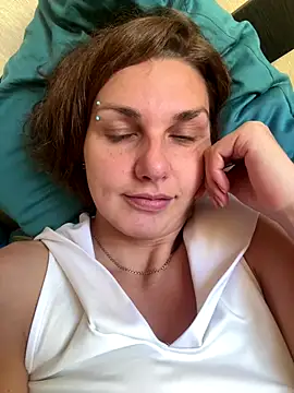 Magic  smile online show from 10/02/25, 07:48