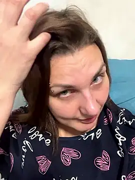 Snapshot of Magic__smile chatting on 11/20/25, 01:55 Magic smile online show from 11/20/25, 01:55