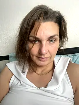 Snapshot of Magic__smile chatting on 11/24/25, 10:59 Magic smile online show from 11/24/25, 10:59