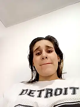 Snapshot of Keidy_rojas1 chatting on 12/27/24, 08:35 Keidy rojas1 online show from 12/27/24, 08:35