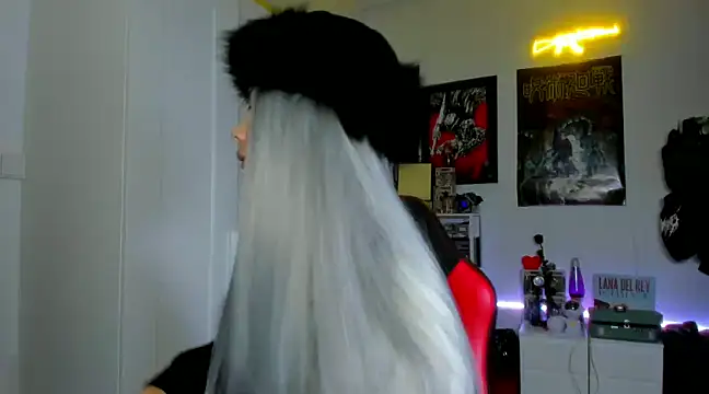 Snapshot of _sakae_ chatting on 01/30/25, 05:41 sakae online show from 01/30/25, 05:41