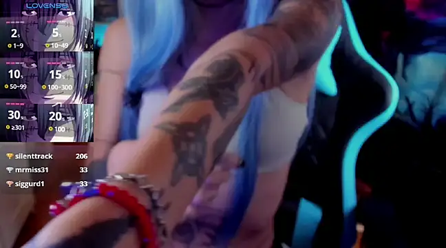 Snapshot of _sakae_ chatting on 02/23/25, 09:44 sakae online show from 02/23/25, 09:44