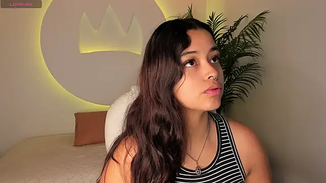 Ariana Pierce online show from 10/11/25, 12:26