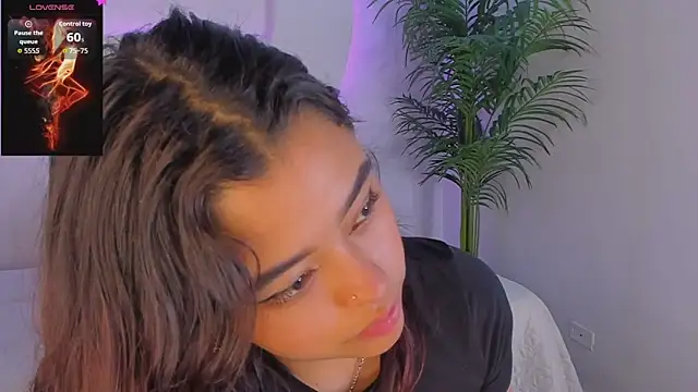 Ariana Pierce online show from 10/24/25, 12:23