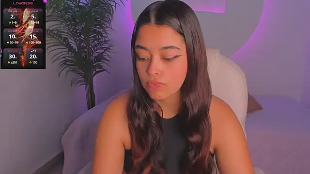 Ariana Pierce online show from 11/05/25, 12:16