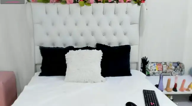 Snapshot of Valerik_cano1 chatting on 01/27/25, 07:13 Valerik cano1 online show from 01/27/25, 07:13