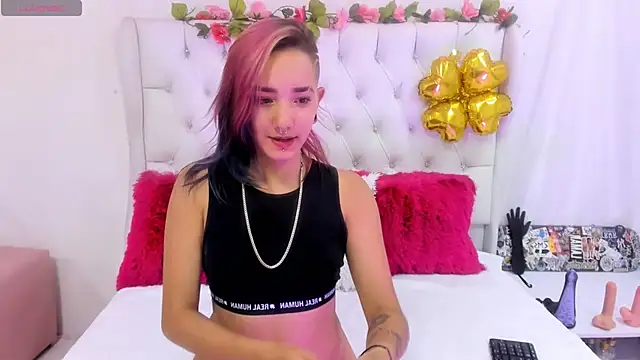 Snapshot of Valerik_cano1 chatting on 03/21/25, 08:40 Valerik cano1 online show from 03/21/25, 08:40