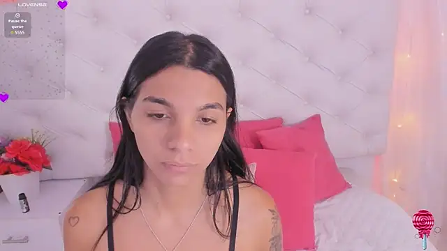 anchela-garcia1 online show from 09/17/25, 12:18