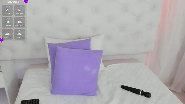 anchela-garcia1 online show from 12/13/25, 07:53