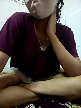 Snapshot of Alina_398 chatting on 12/21/24, 07:38 Alina 398 online show from 12/21/24, 07:38