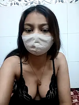 Snapshot of Alina_398 chatting on 02/03/25, 02:24 Alina 398 online show from 02/03/25, 02:24