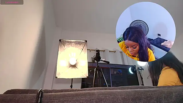 Snapshot of mia-brit chatting on 02/19/26, 09:11 mia-brit online show from 02/19/26, 09:11