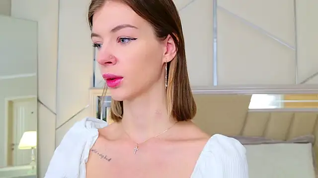 MeganMour online show from 11/16/25, 05:07