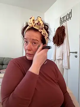 Engel mia online show from 02/27/26, 09:20