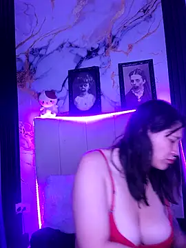 mariana 21x online show from 10/21/25, 12:39