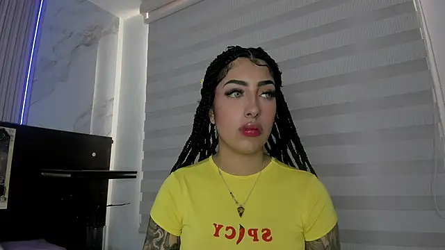 Snapshot of misscheelsee chatting on 01/23/25, 03:32 misscheelsee online show from 01/23/25, 03:32