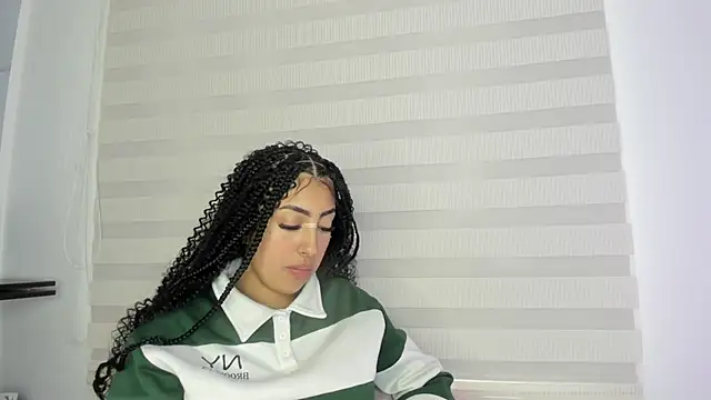 Snapshot of misscheelsee chatting on 02/11/25, 08:52 misscheelsee online show from 02/11/25, 08:52