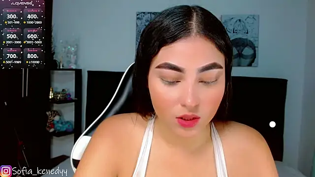 Snapshot of Sofia_kenedyy chatting on 02/08/25, 09:15 Sofia kenedyy online show from 02/08/25, 09:15