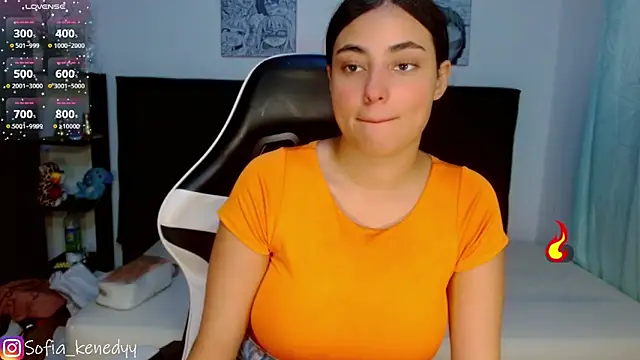 Snapshot of Sofia_kenedyy chatting on 02/17/25, 10:14 Sofia kenedyy online show from 02/17/25, 10:14